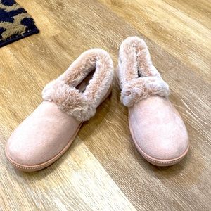 SKETCHERS Fur Lined Memory Foam NWOT